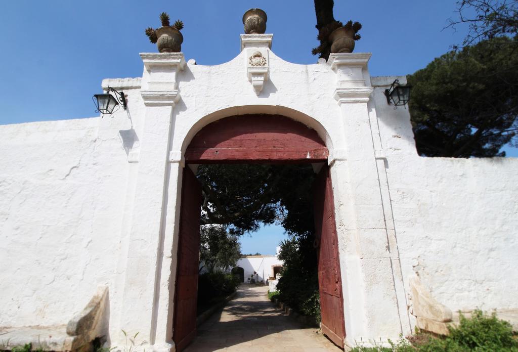 Masseria Brancati Hotel Остуни Екстериор снимка